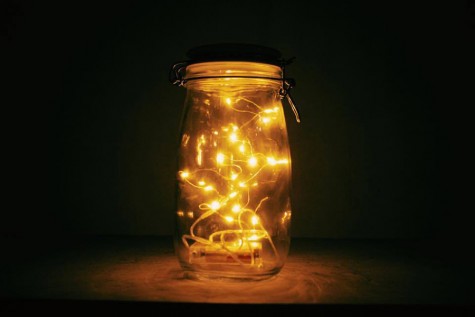 Mason jar lanterns were placed around the stage to give the event a festive feel. 
