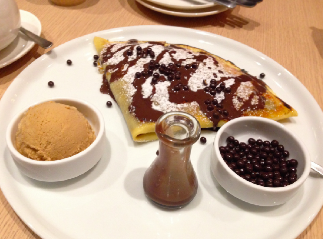 The Crepe Brulee costs 1550 yen.