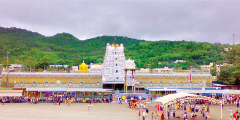 The exit of Tirupati Balaji during the winter, when the crowd is significantly smaller.