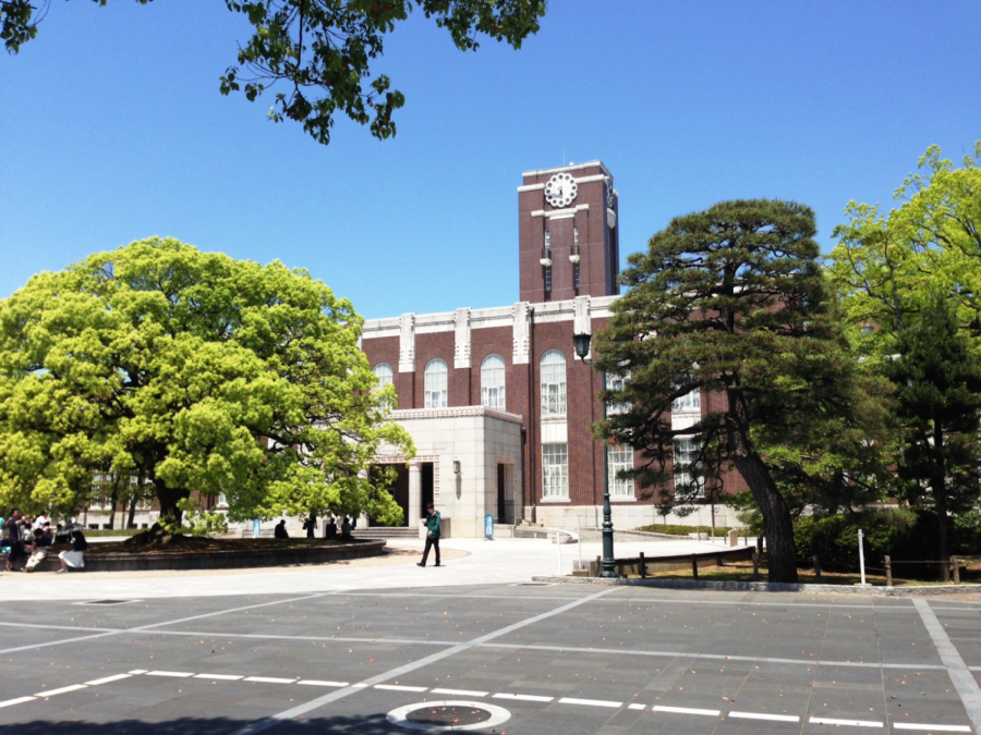 Kyoto University is one of few universities in Japan that have English taught courses that start in September. 