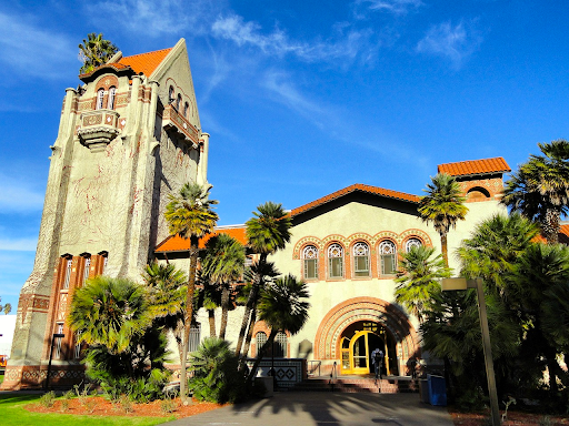 San Jose State University Campus in 2013.  Photo Credit: Pixabay